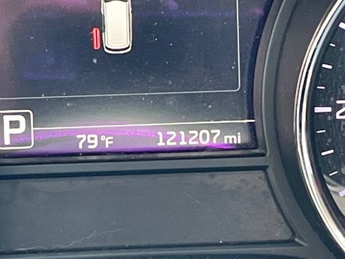 Used 2018 Kia Sedona SX FWD image 14