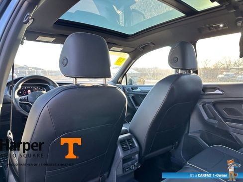 Used 2023 Volkswagen Tiguan SEL R-Line image 11
