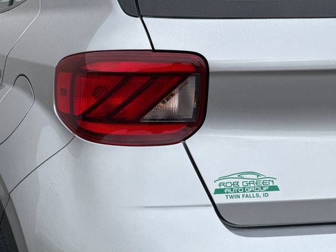 Certified 2024 Hyundai Venue SEL image 31