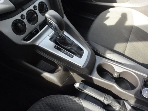 Used 2014 Ford Focus SE image 18