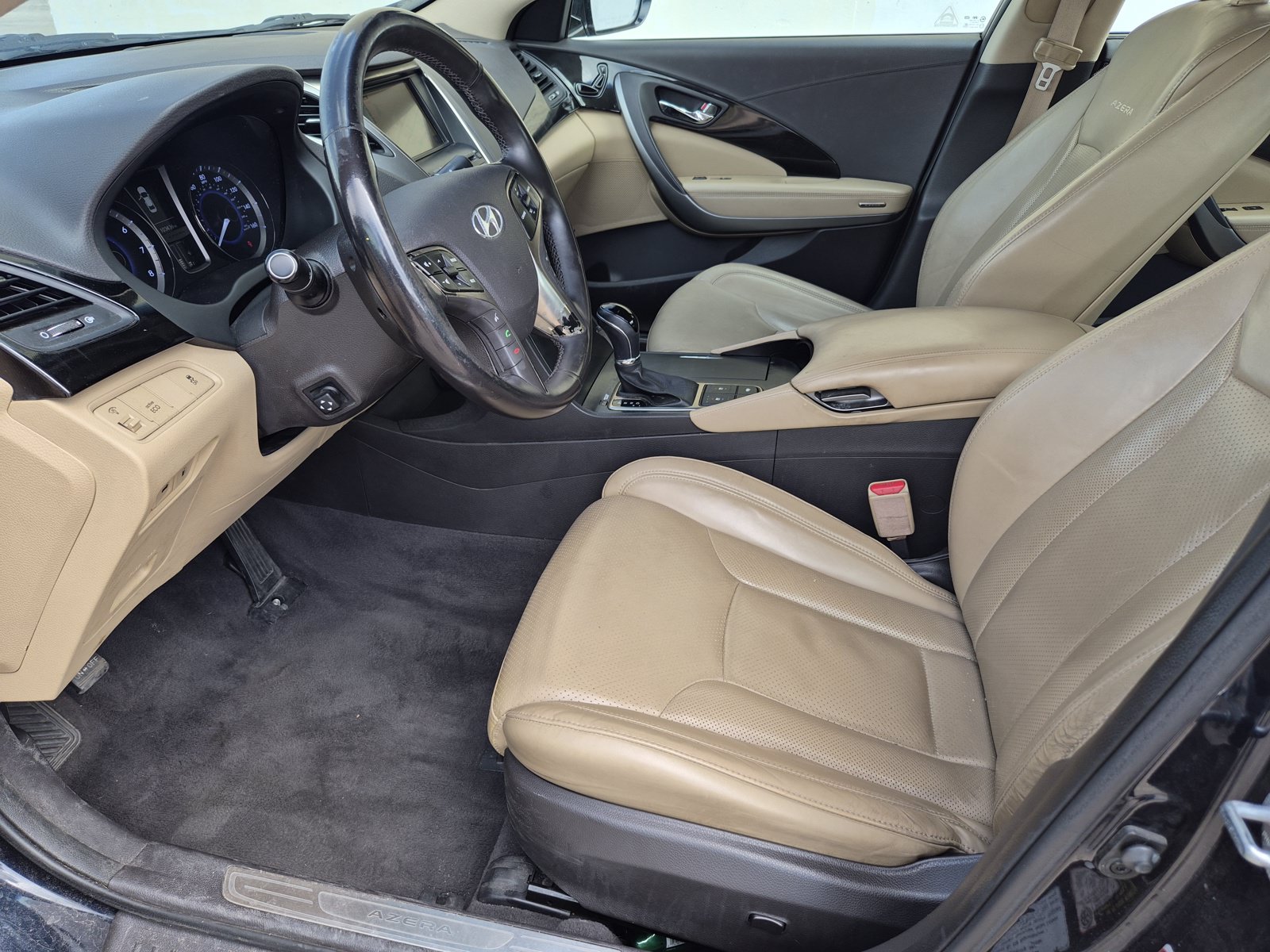 Used 2013 Hyundai Azera w/ Technology Pkg FWD image 13