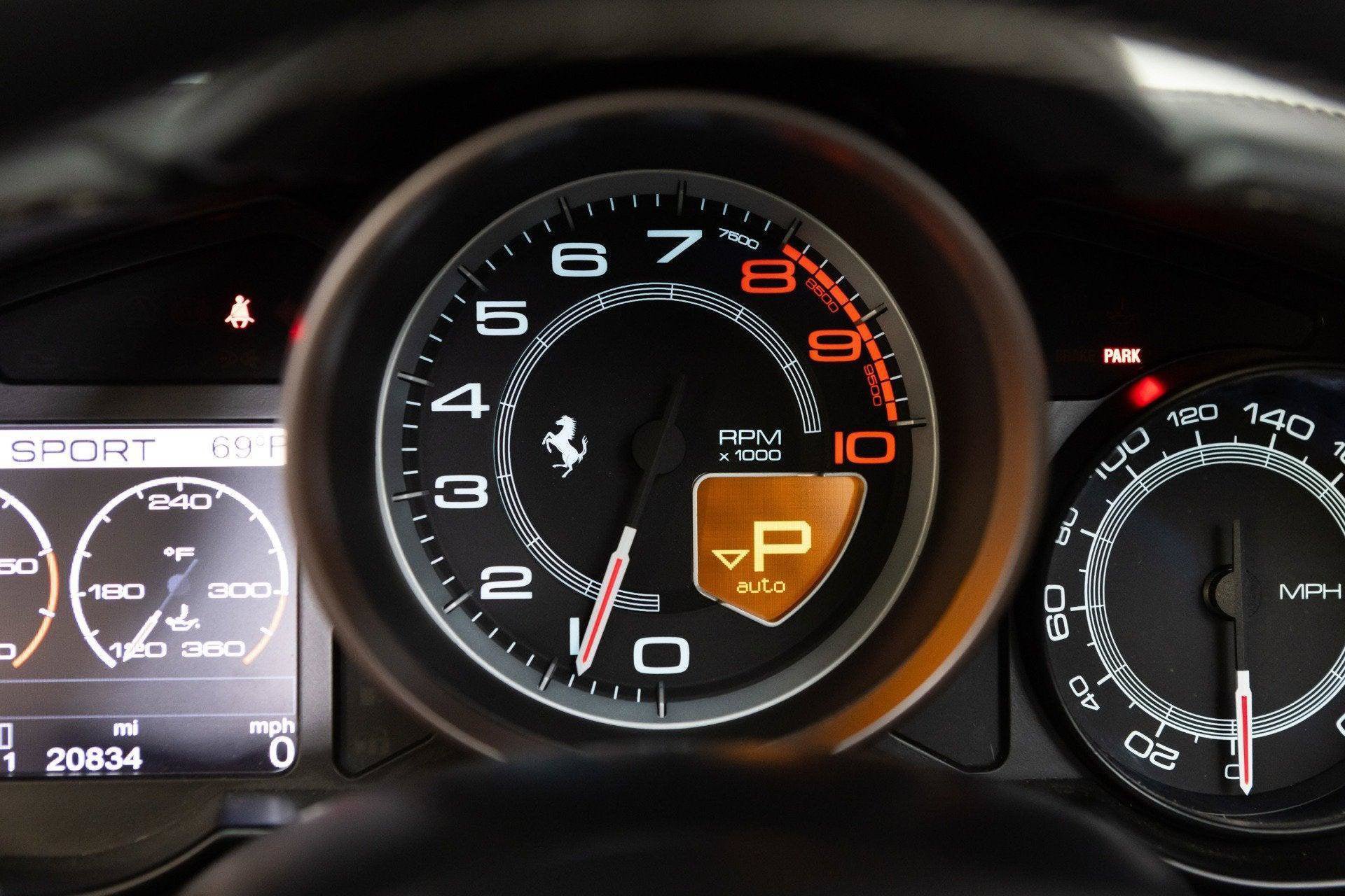 Used 2010 Ferrari California RWD image 80