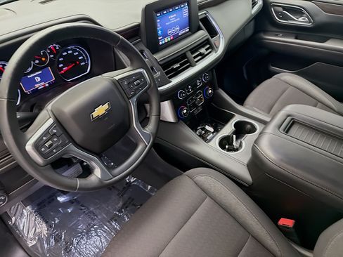 Used 2024 Chevrolet Tahoe LS AWD/4WD image 7