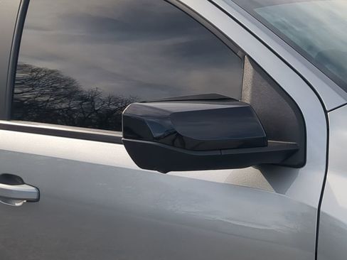 Used 2024 GMC Canyon AT4 w/ AT4 Premium Package image 10