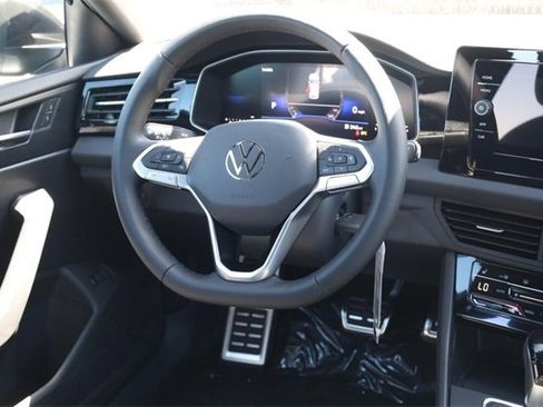 New 2025 Volkswagen Jetta Sport image 22