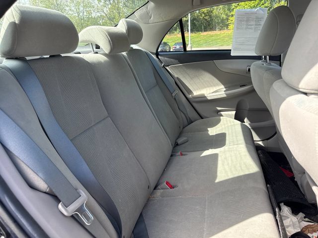 Used 2013 Toyota Corolla LE FWD image 11