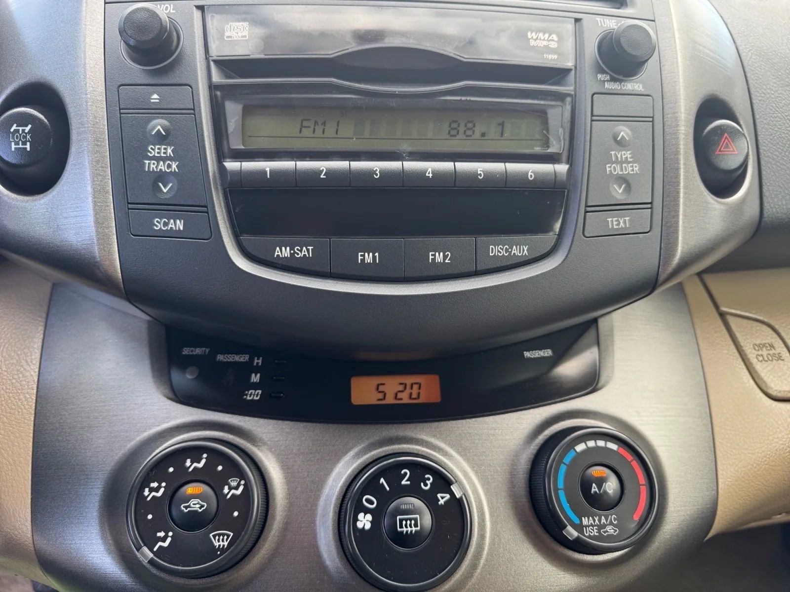 Used 2011 Toyota RAV4 4WD w/ Base L4 Extra Value Pkg image 21