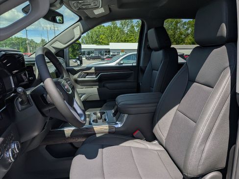New 2026 GMC Sierra 2500 SLT w/ SLT Premium Package AWD/4WD image 11