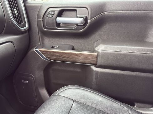 Used 2021 Chevrolet Silverado 1500 RST w/ Texas Edition Plus image 24