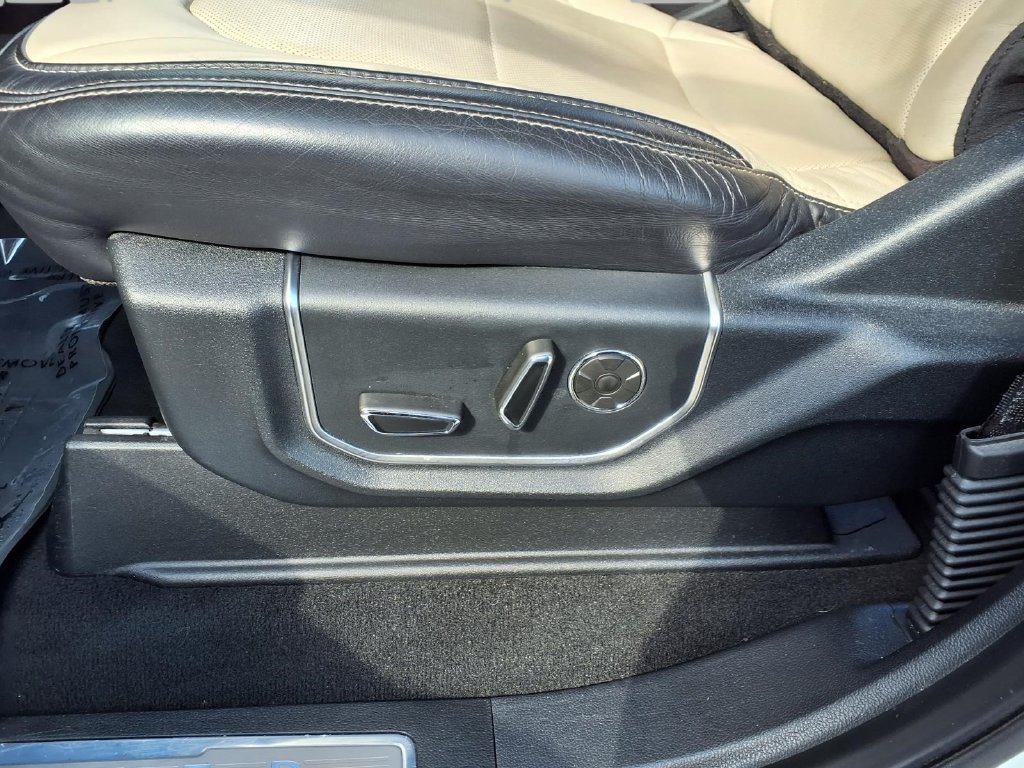 Used 2021 Ford F350 Limited AWD/4WD image 22