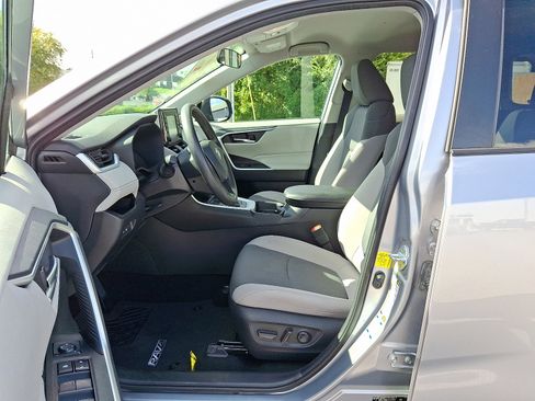 Certified 2021 Toyota RAV4 XLE image 15