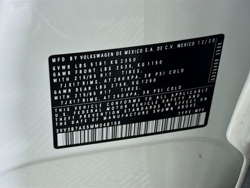 Used 2021 Volkswagen Tiguan SE FWD image 39