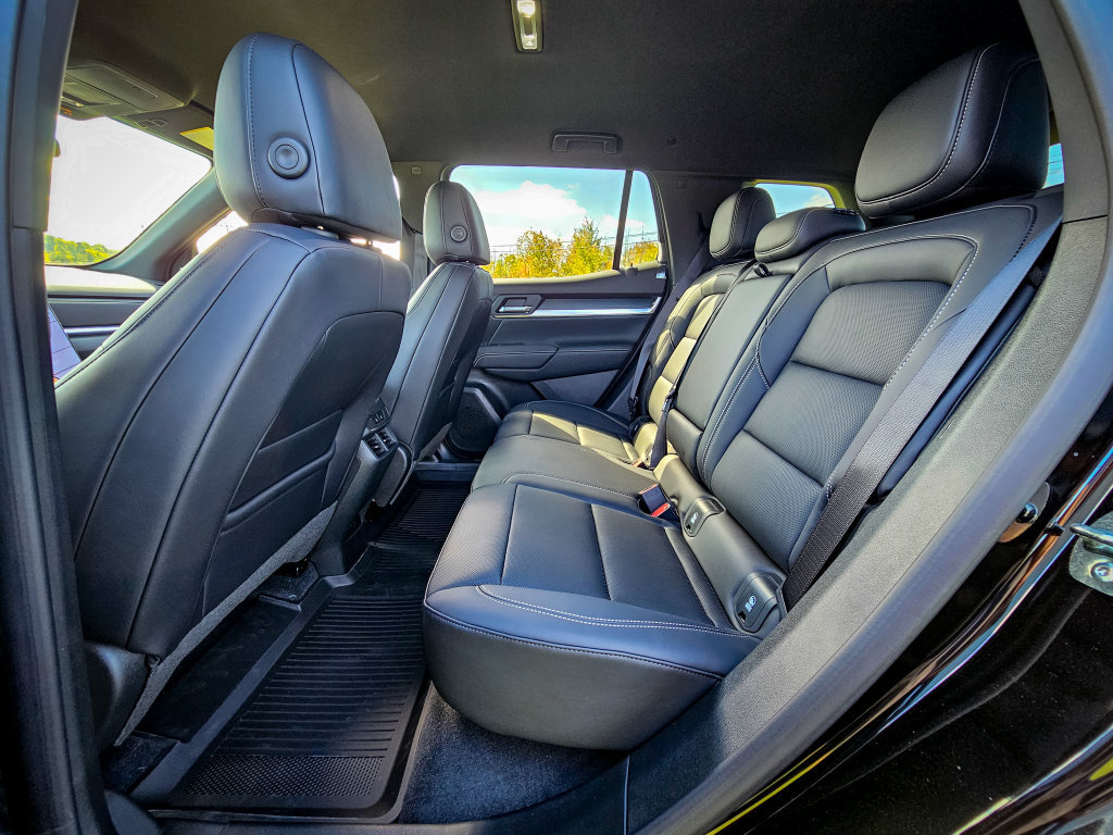New 2027 GMC Terrain Elevation w/ Elevation Premium Package AWD/4WD image 29