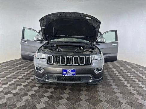 Used 2017 Jeep Grand Cherokee Limited AWD/4WD image 13