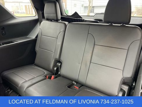 Certified 2023 Chevrolet Traverse Premier w/ LPO, Floor Liner Package image 39