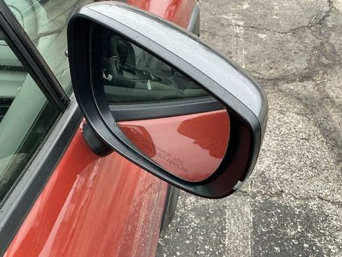 Used 2024 Subaru Crosstrek 2.0i Premium image 21