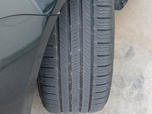 Used 2010 Ford Fusion Hybrid FWD image 16