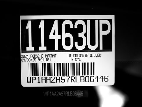 Used 2024 Porsche Macan Turbo image 30