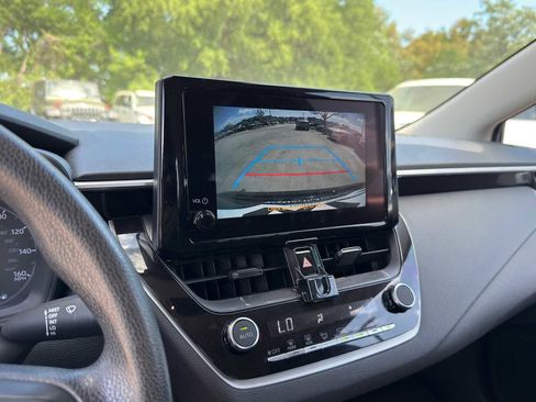 Used 2024 Toyota Corolla LE image 16