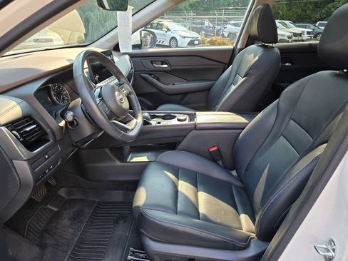 Used 2023 Nissan Rogue SL w/ SL Premium Package AWD/4WD image 8
