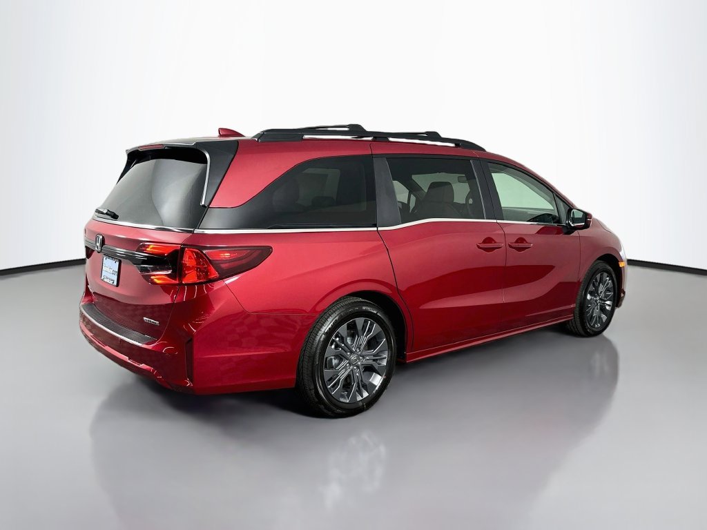 New 2027 Honda Odyssey Touring image 7