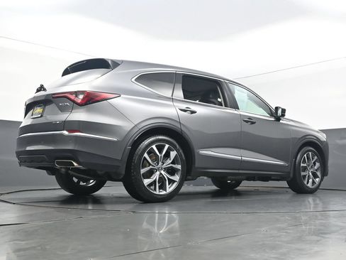 Used 2022 Acura MDX SH-AWD w/ Technology Package image 45