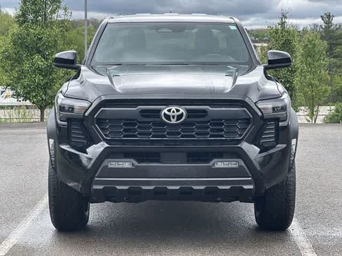 Used 2024 Toyota Tacoma TRD Off-Road AWD/4WD image 19