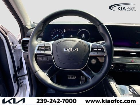 Certified 2024 Kia Telluride SX Prestige w/ Towing Package image 42
