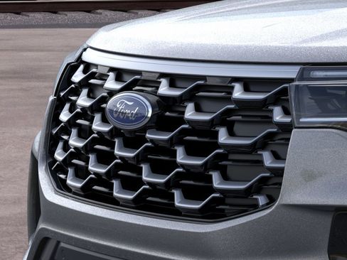 New 2026 Ford Explorer Platinum AWD/4WD image 18