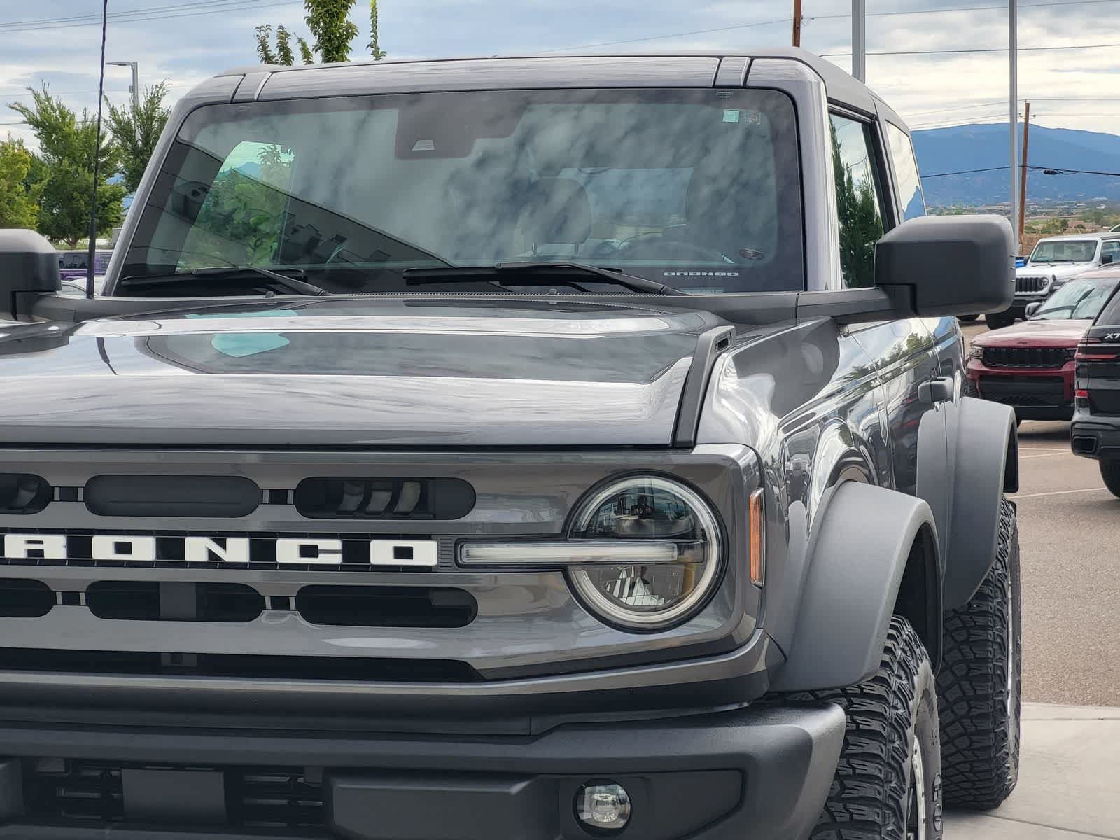 Used 2023 Ford Bronco Big Bend w/ Sasquatch Package AWD/4WD image 7