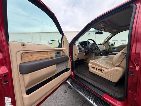 Used 2011 Ford F150 Lariat w/ Lariat Chrome Pkg AWD/4WD image 11