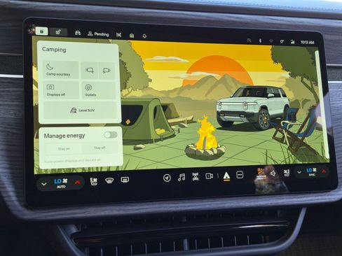 Used 2023 Rivian R1S Adventure AWD/4WD image 13