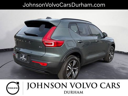 New 2026 Volvo XC40 B4 Core image 3