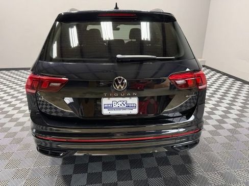 Used 2022 Volkswagen Tiguan SE R-Line AWD/4WD image 11