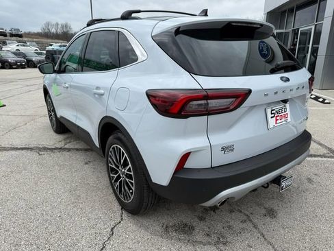 Used 2025 Ford Escape SE w/ PHEV Premium Package FWD image 5