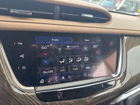 Used 2020 Cadillac XT6 Premium Luxury w/ Platinum Package image 13