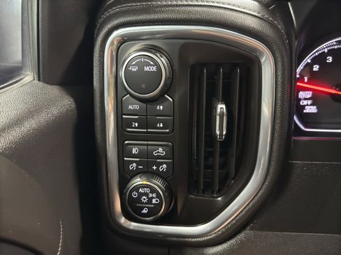 Used 2020 Chevrolet Silverado 1500 LT Trail Boss image 14