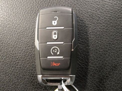 Used 2020 RAM 1500 Big Horn image 32