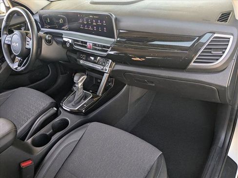 Used 2025 Kia Seltos S image 22