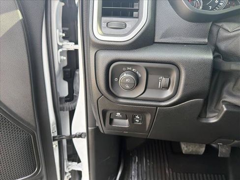 Used 2022 RAM 1500 Lone Star AWD/4WD image 14