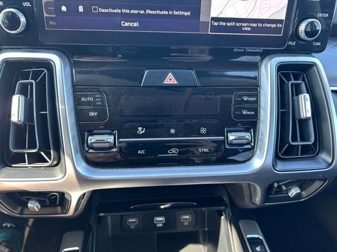 Certified 2022 Kia Sorento S image 15