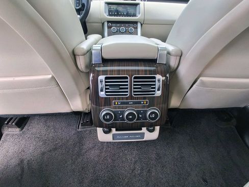 Used 2017 Land Rover Range Rover Supercharged AWD/4WD image 33