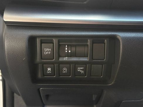 Used 2023 Subaru Crosstrek 2.5i Limited AWD/4WD image 15