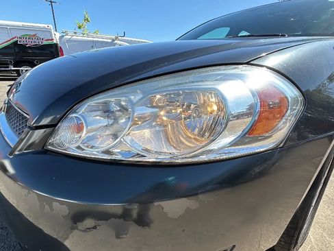 Used 2016 Chevrolet Impala LT FWD image 41