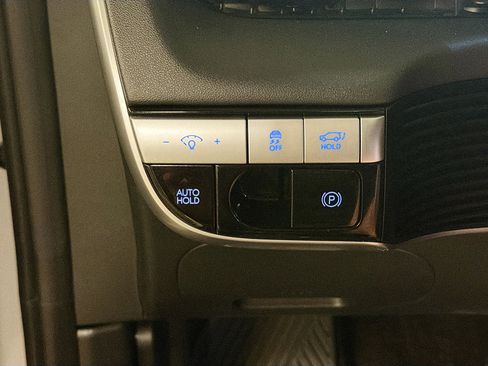 Used 2023 Hyundai Ioniq 5 Limited image 17