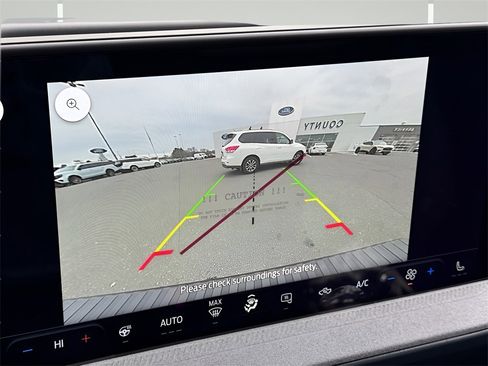 New 2025 Ford Maverick XLT w/ XLT Luxury Package image 14