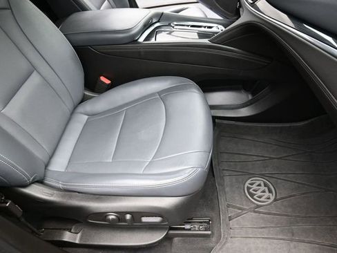 Used 2024 Buick Enclave Essence w/ LPO, Touring Package FWD image 27