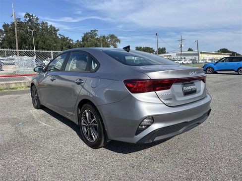 Used 2024 Kia Forte LXS w/ LXS Technology Package image 12