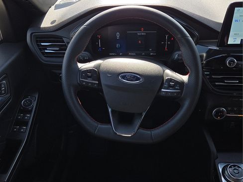 Used 2025 Ford Escape ST-Line FWD image 18