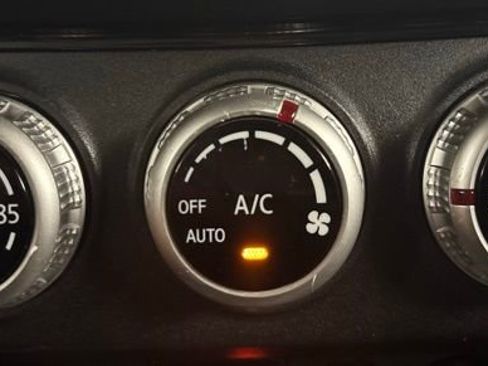 Used 2021 Mitsubishi Outlander Sport SE image 28